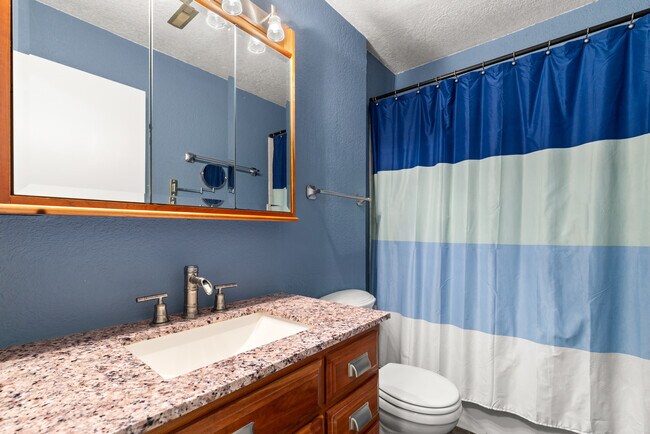 Photo - 607 Avenue F