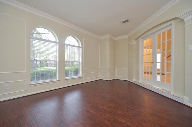 Photo - 20735 Fawnbrook Ct