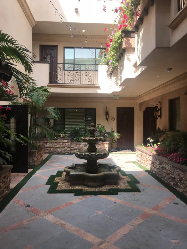 Photo - 201 N Reese Pl Condo Unit 102