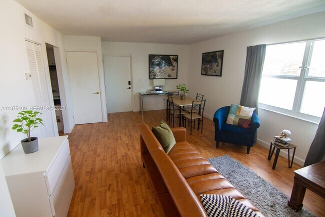 753 Michigan Ave Unit 3D
