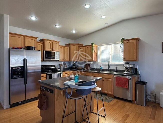 Photo - 844 Tori Cir