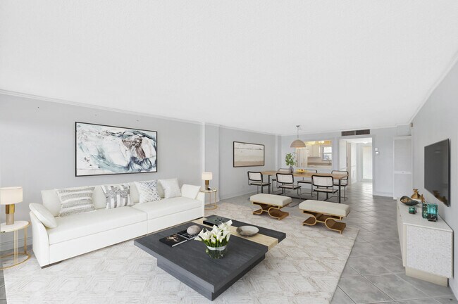 Photo - 328 N Ocean Blvd Unidad 404