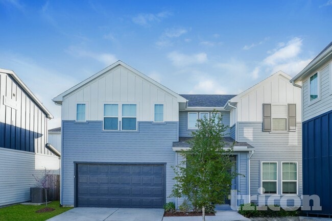 Building Photo - 9835 Willow Creek Commerce Dr