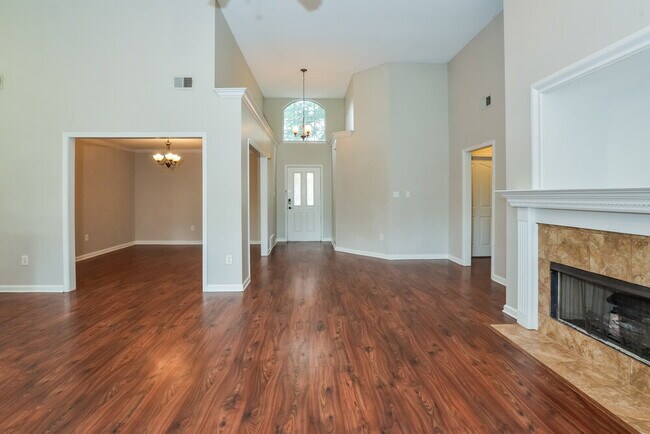 Photo - 1859 Winners Circle Cove