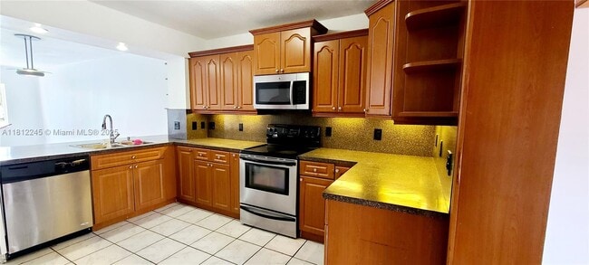 Photo - 15436 SW 112th Pl House