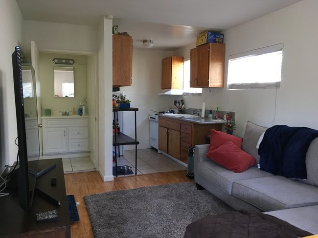 Photo - 1631 Michigan Ave Unit 1631.5 Michigan avenue
