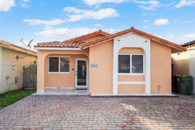 Photo - 2515 W 65th St House
