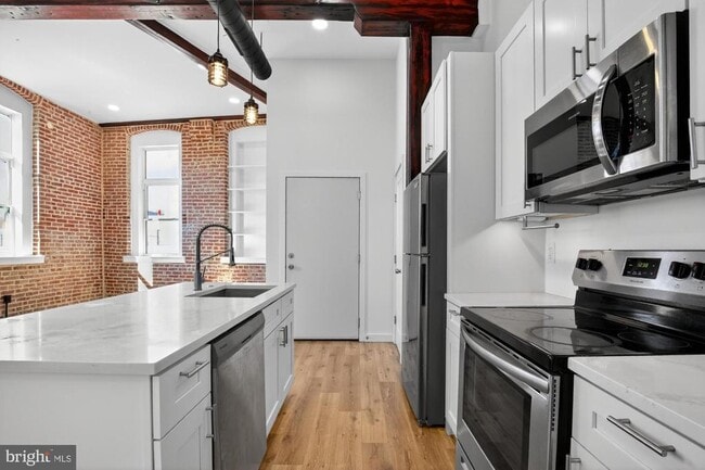 Photo - 2045 Trenton Ave Unit 303