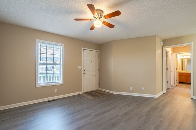 Photo - 511 Potomac Dr