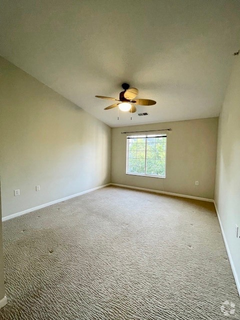 Building Photo - 6401 Cameron Ln Unit 310 Rental