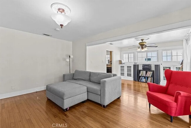 Photo - 228 Jacaranda Pl