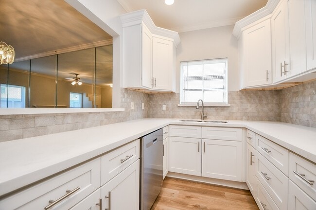 Photo - 8085 El Mundo St Unidad 8085