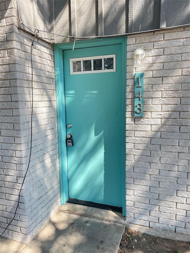 Photo - 7302 Duval St