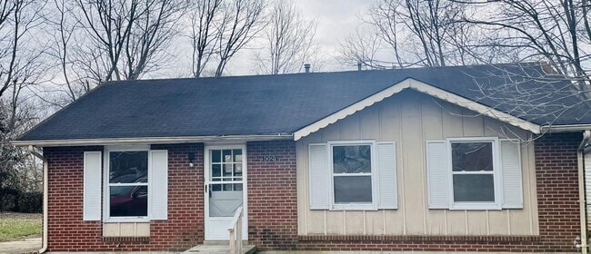 Building Photo - 1024 Plainview Dr Rental