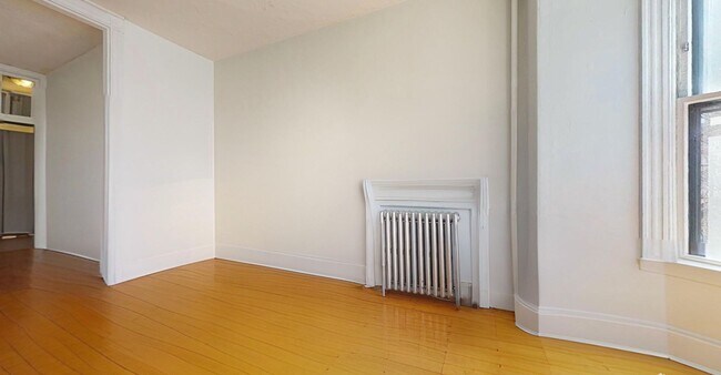 Photo - Don't miss out on this AWESOME two bed on Union Park in the South End... June 1st Move in!