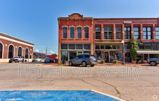 Building Photo - 124 W Oklahoma Ave Unit B Rental