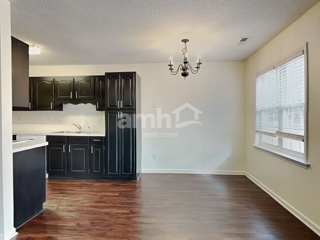 Photo - 115 Haven Grove Trl