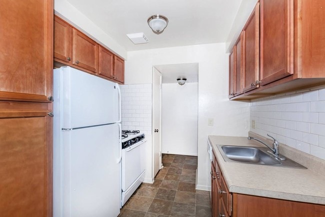 Photo - Brookline Gardens