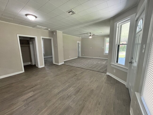 Photo - Coming soon! 3 Bedroom 1.5 Bathroom home with a 2 car garage for rent in Winfield!