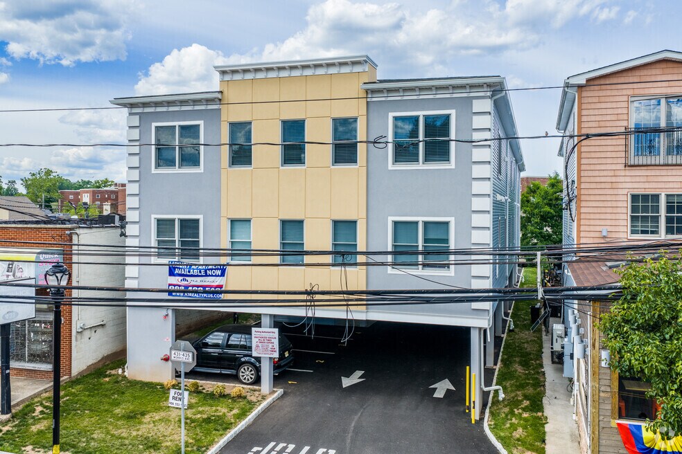 431-435 Morris Ave