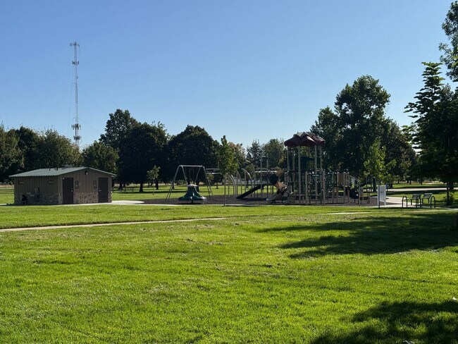 Photo - Modern and Updated 3bd/2b Home for Rent in...