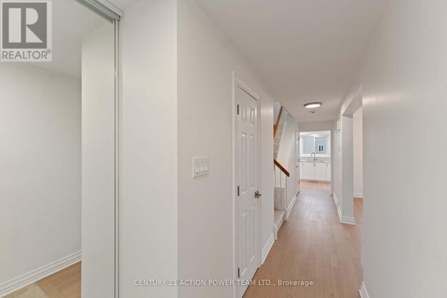 Photo - 427 Grassland Terrace