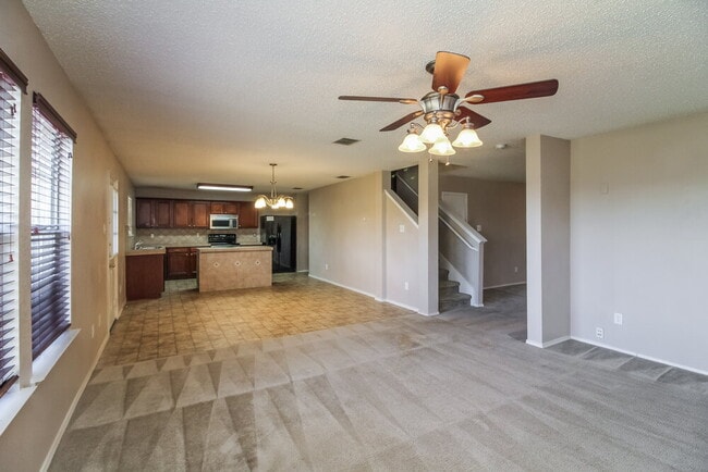 Photo - 6601 Swainson Trail