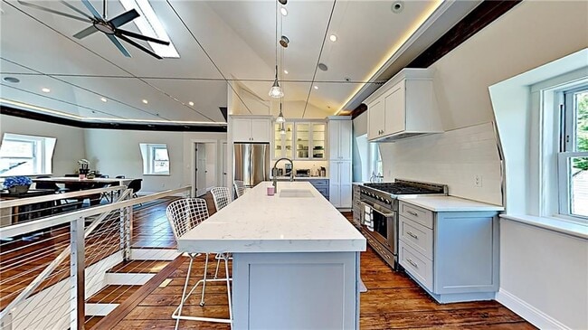 Photo - 21 School St