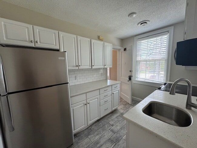 Photo - Oleander Court