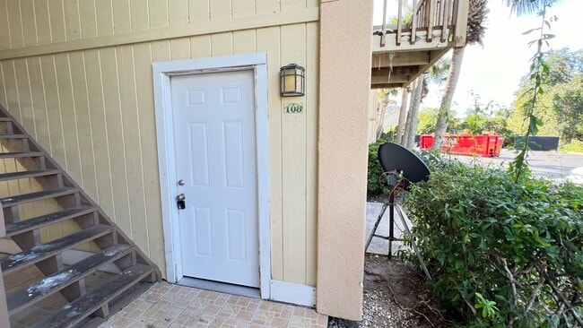 Photo - Cozy 2 BD/ 2 BA Apartment in Palm Bay! Washer and Dryer INCLUDED!