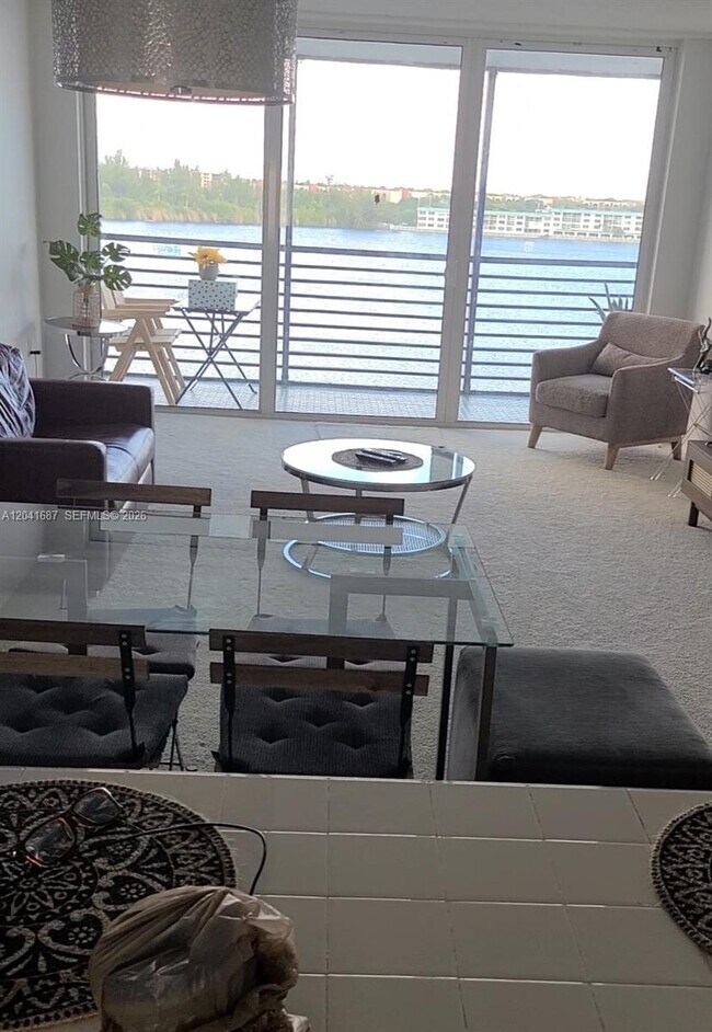 Photo - 1075 NE Miami Gardens Dr Unit 708