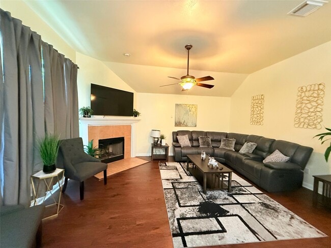 Photo - 4010 Highland Vale Ct