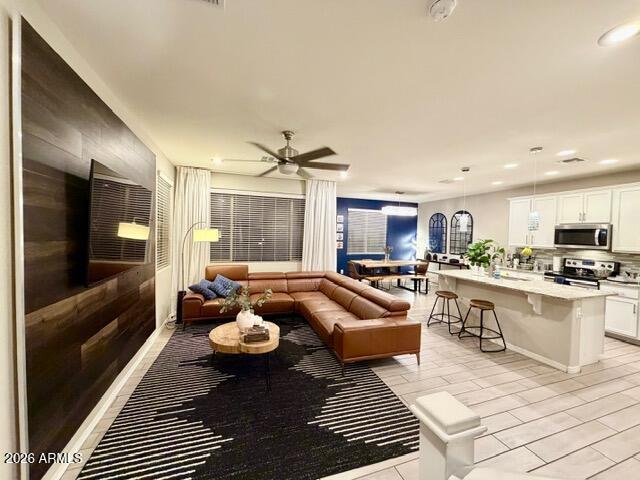 Photo - 2254 E University Dr