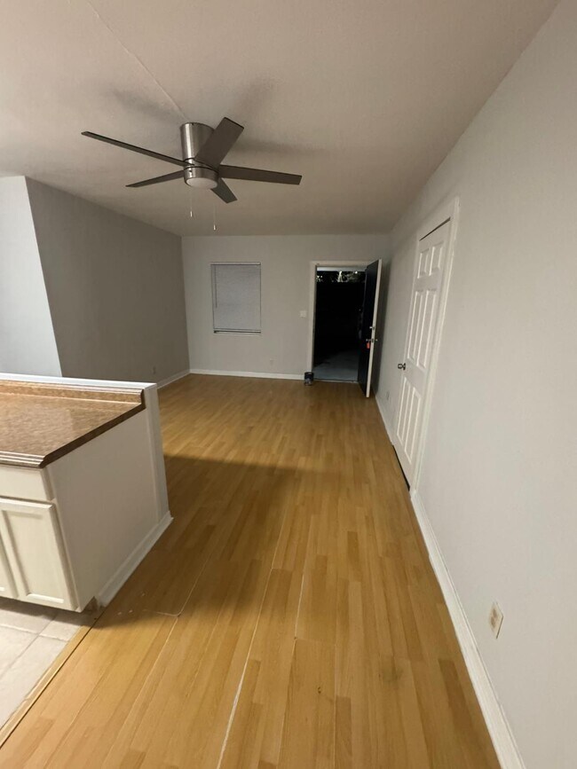 Photo - 5934 Blackthorn Rd