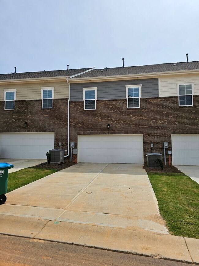 Photo - Like New Townhome in Mint Hill