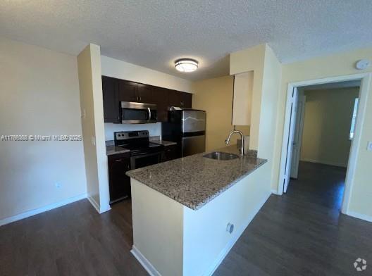 Building Photo - 10428 NW 8th St Rental