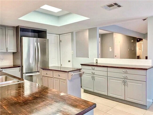 Photo - 12903 Powderhorn St