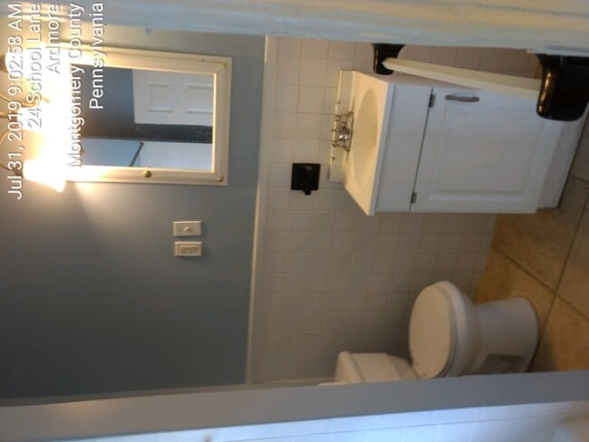 Photo - 20 School Ln