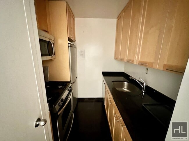 Photo - Fourth Avenue Unit 3H