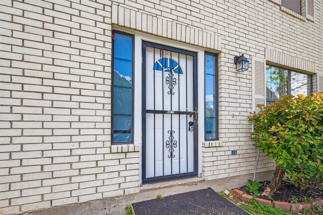 Building Photo - 8617 Mapletwist St