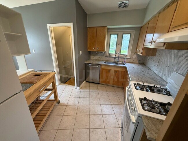 Photo - 23611 Bicking Ct