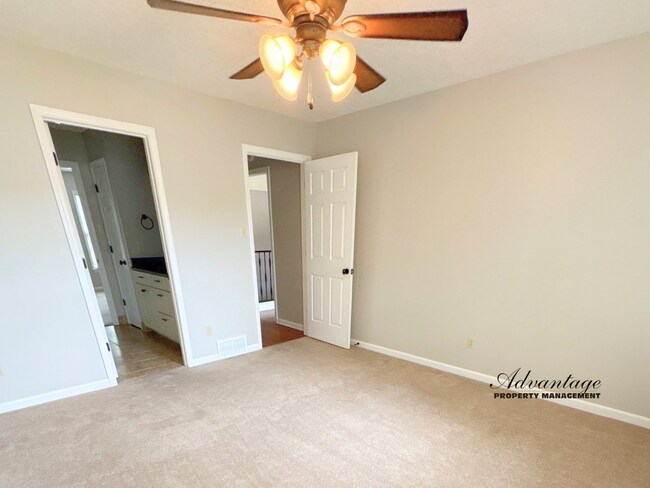 Photo - 1286 Creek Valley Dr