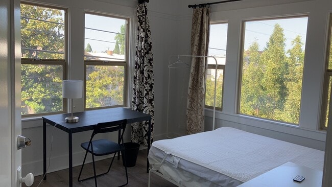 bedroom 1 - 2329 Parker St Unit parker