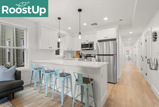 Photo - Furnished Bedroom with Private Bath in South Boston