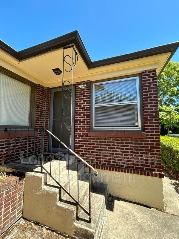 Building Photo - 7104 N Interstate Ave Rental