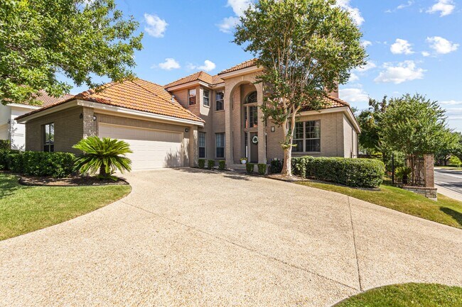 Photo - Corner Lot Beauty in Stone Oak Area