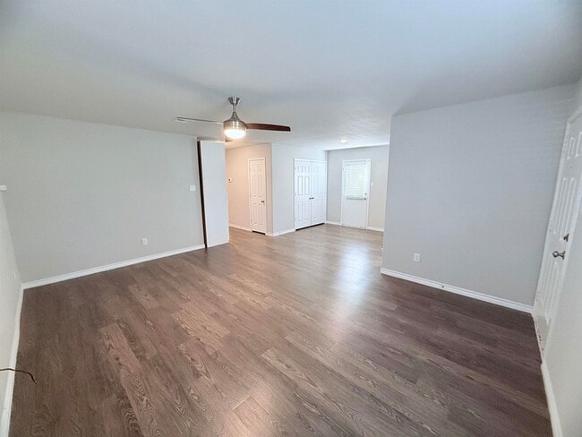 Photo - 1403 W Virginia St