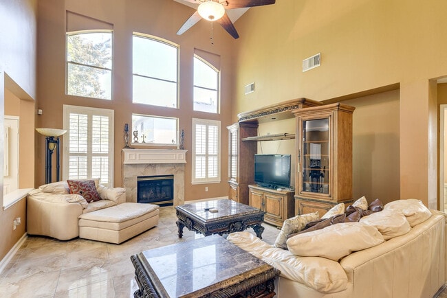 Building Photo - 16523 Terrace Hollow Ln Unit SI ID1596268P