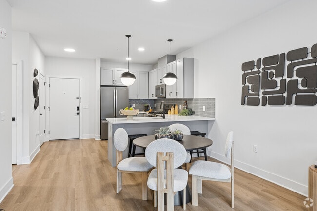 1BR, 1BA - 766SF - Dining Area - Centurion Sleepy Hollow