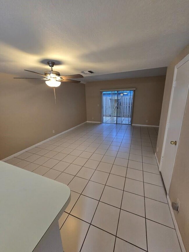 Photo - 95 SW 3rd St